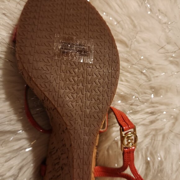 Shoes - Picture 2 of 3